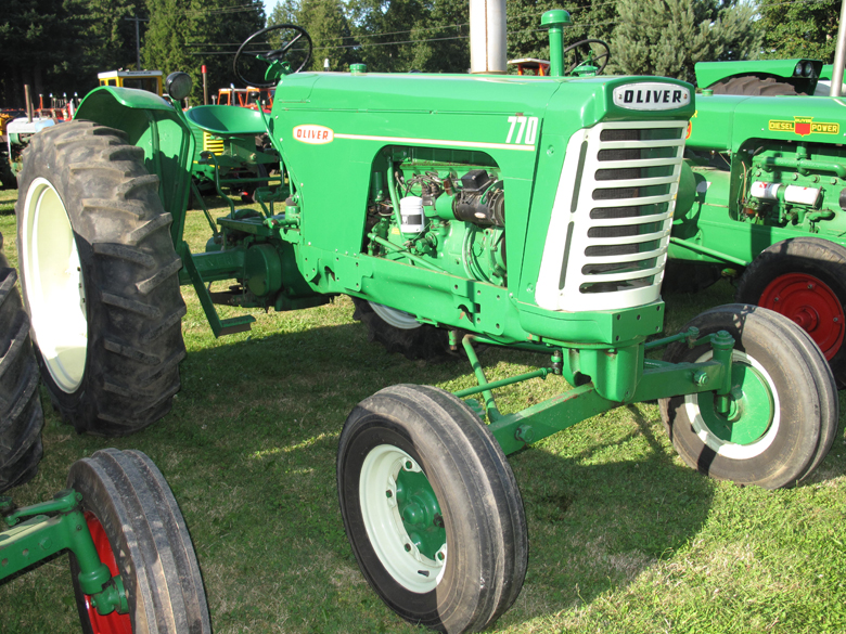 Oliver 770